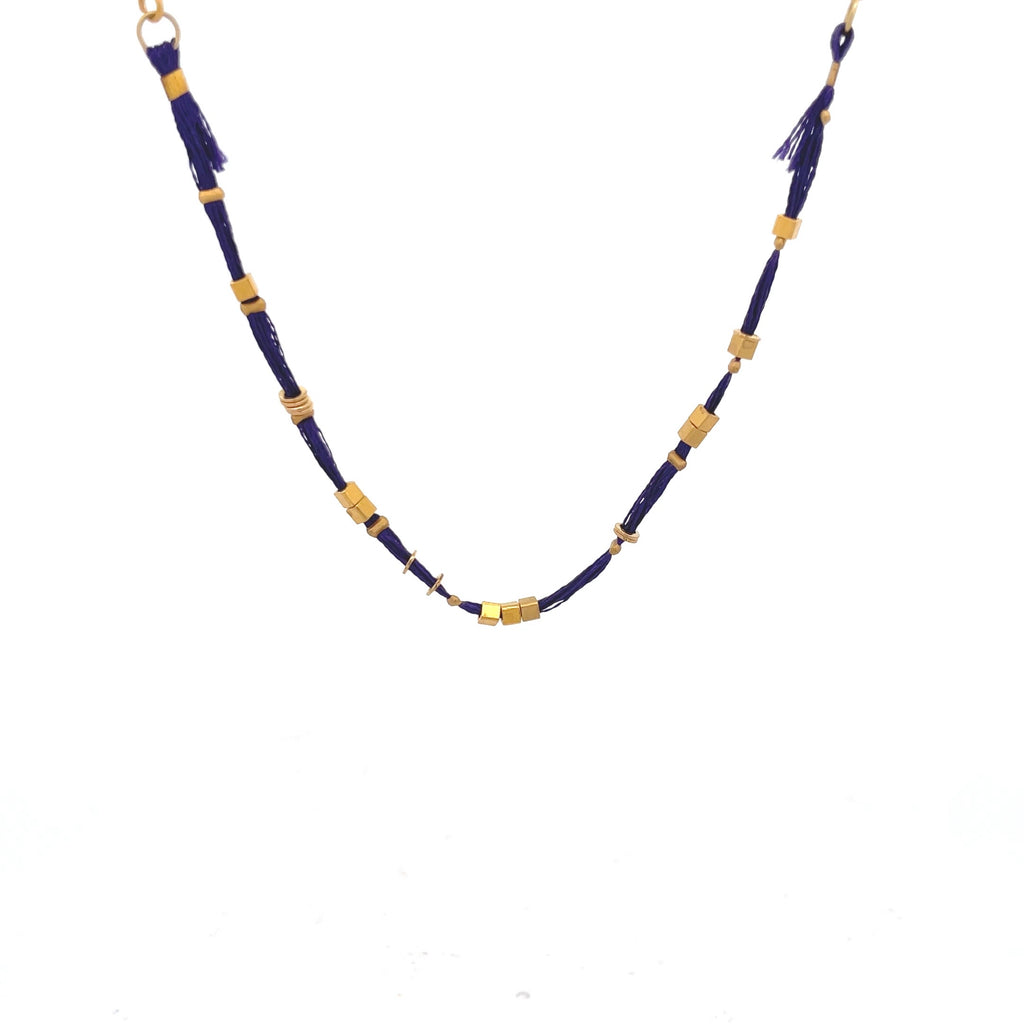 Gargantilla de hilos y metales