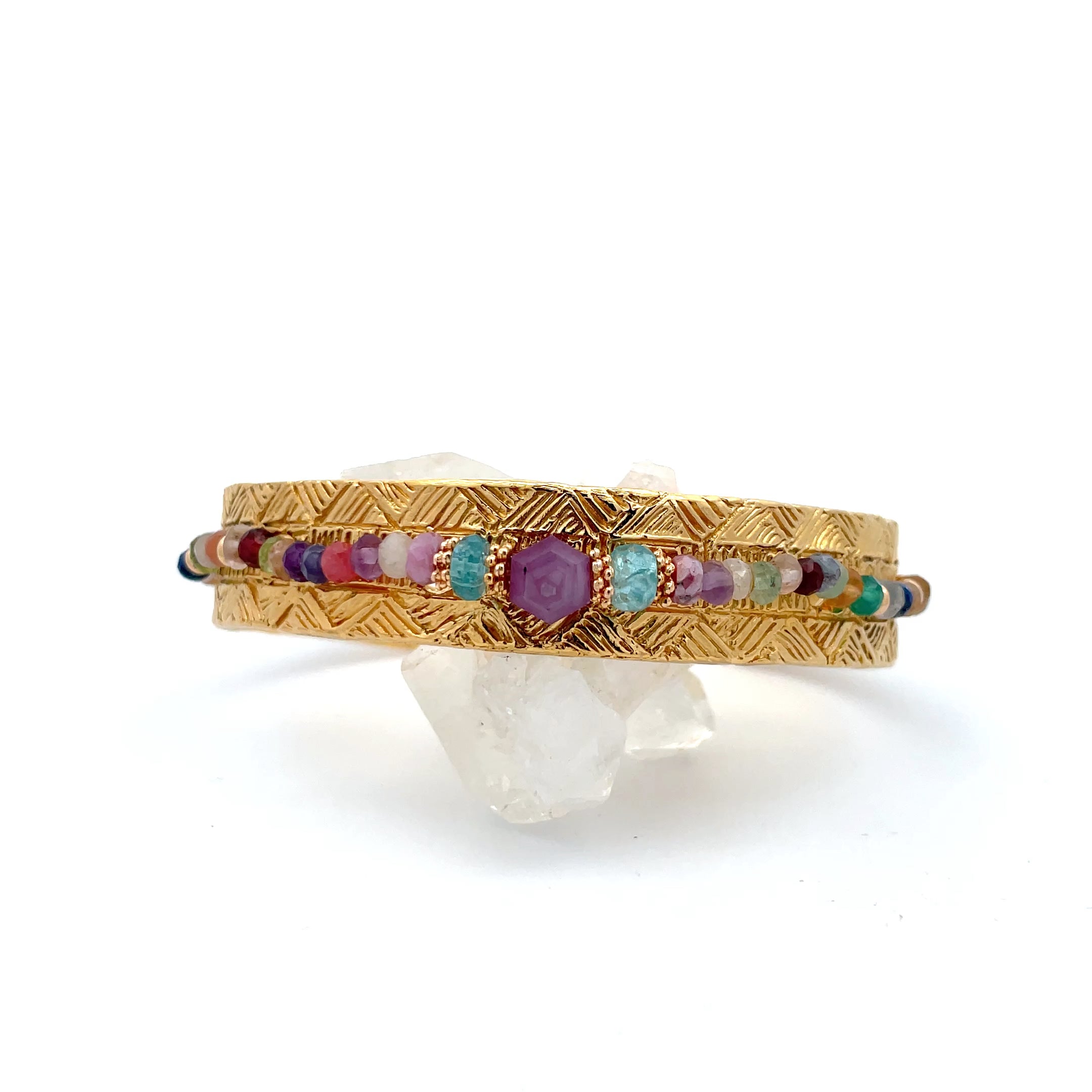 Pulsera Sejmet con Rubí hexagonal al centro