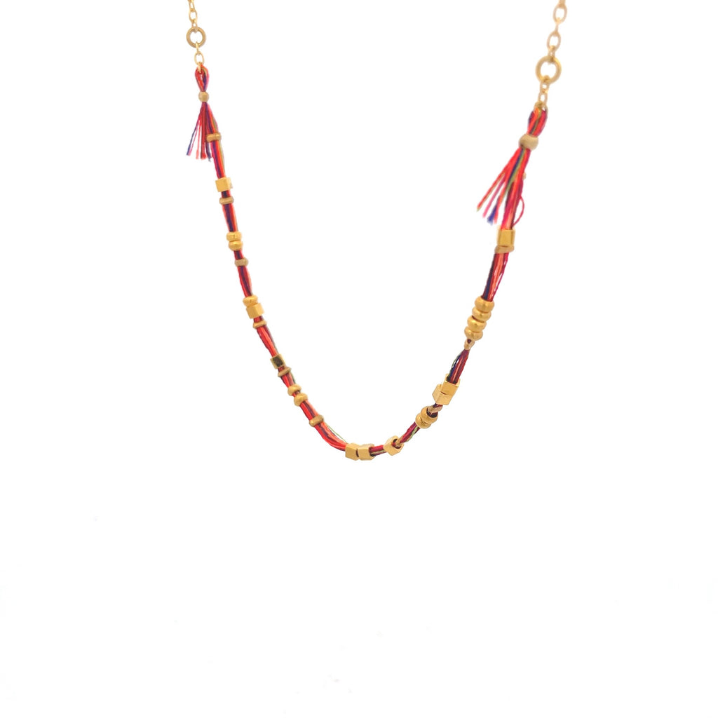 Gargantilla de hilos y metales