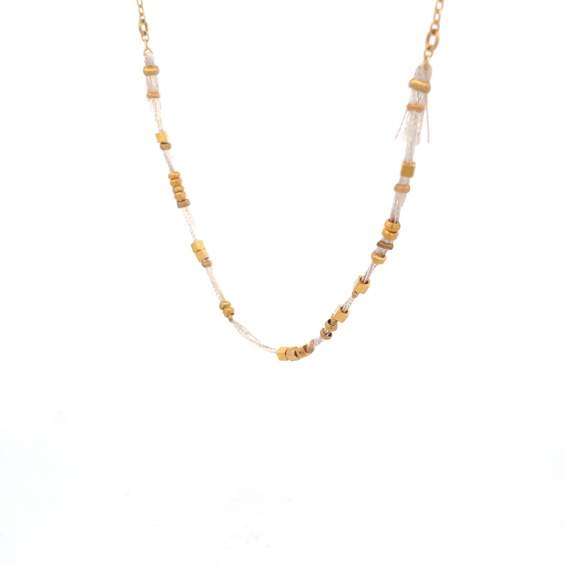 Gargantilla de hilos y metales