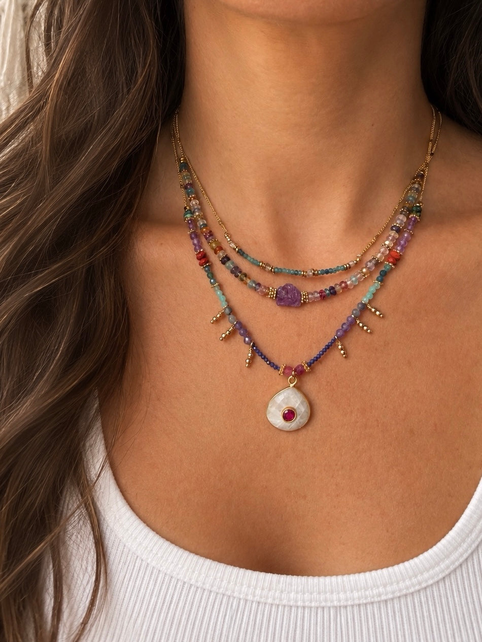 Collar Decretos y afirmaciones con Amazonita o piedra luna al centro