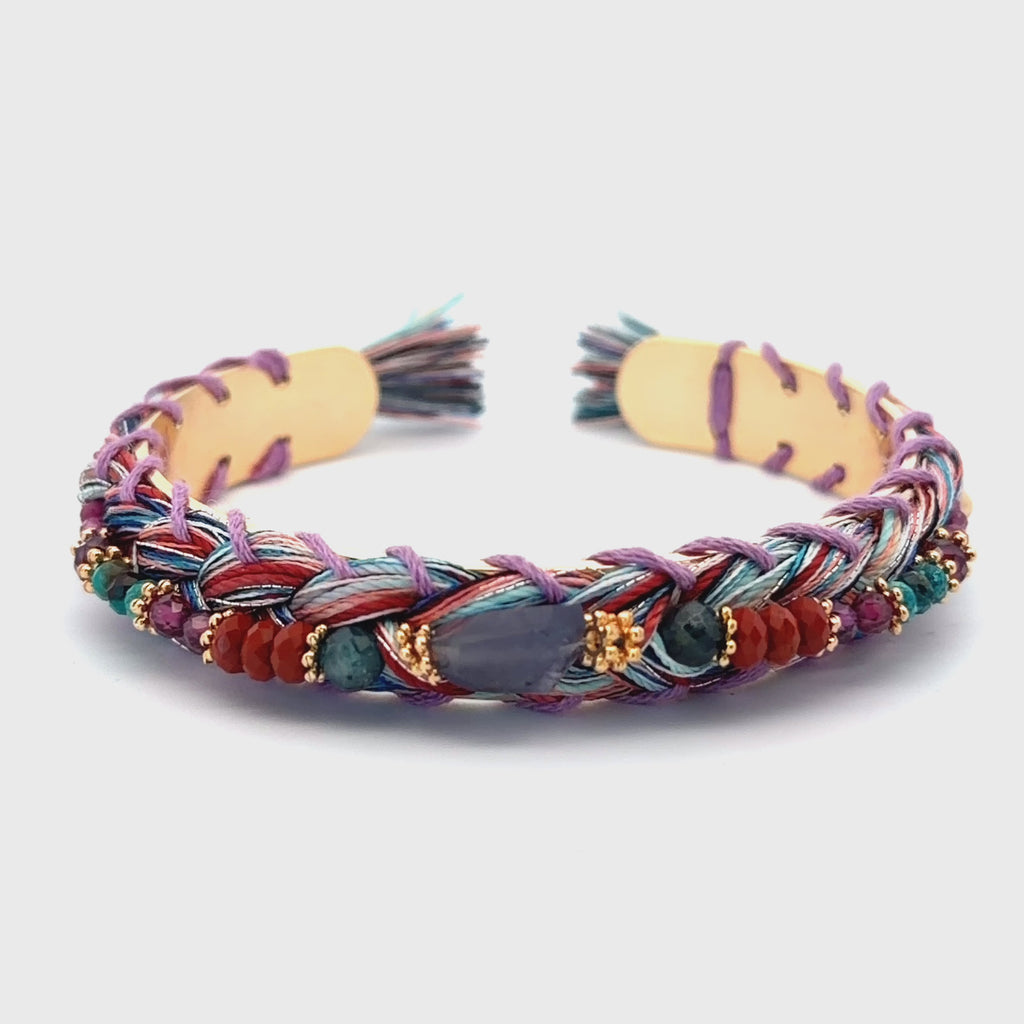 Pulsera Sejmet tejida con multipiedras