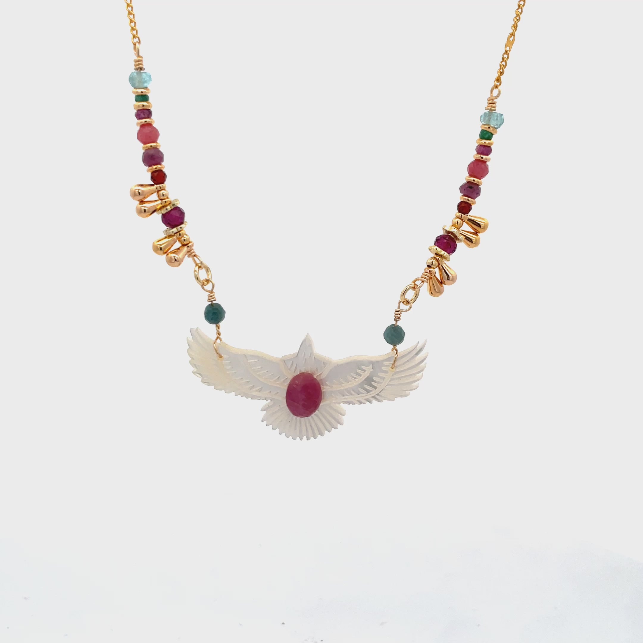Collar Anka kuychi de madre perla
