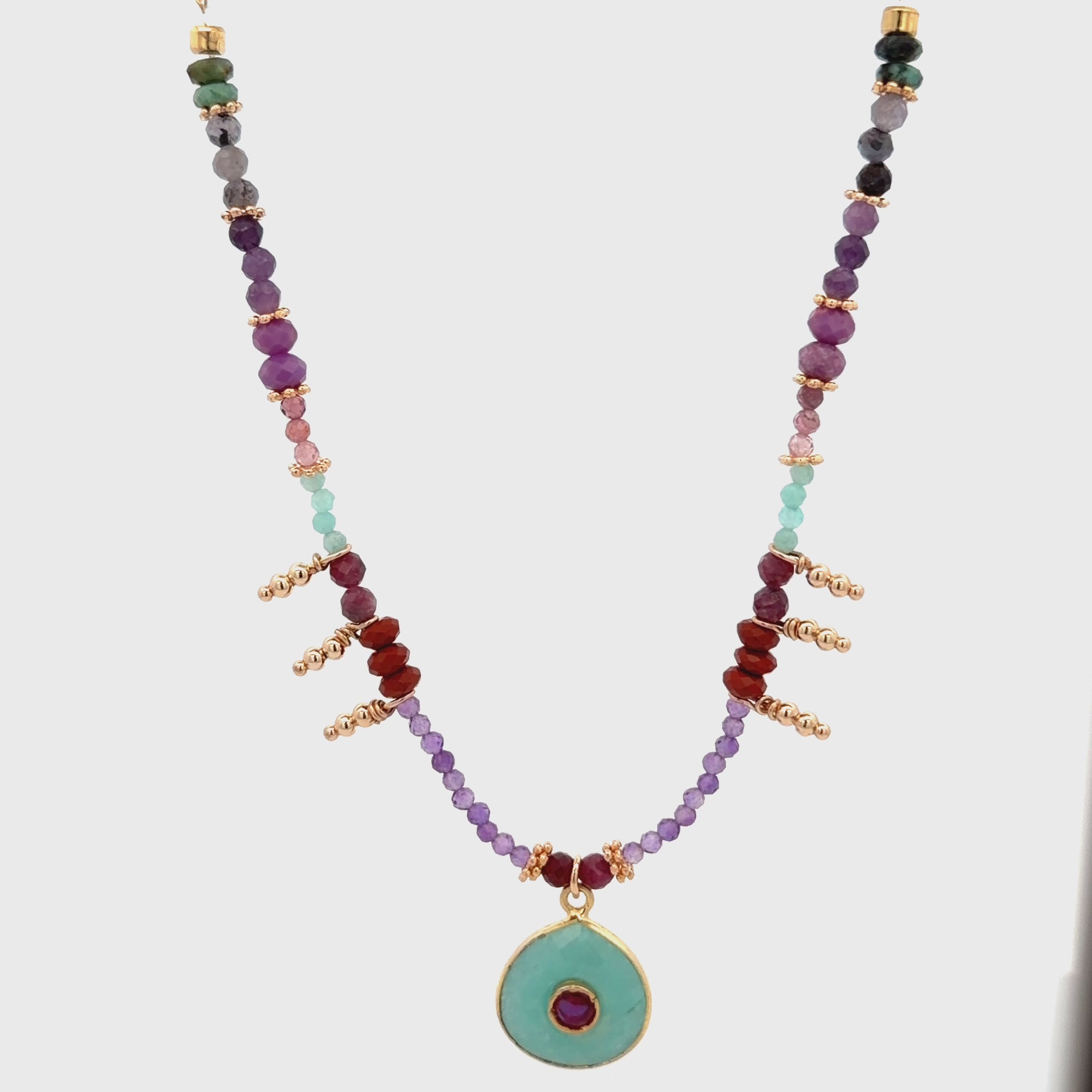 Collar Decretos y afirmaciones con Amazonita o piedra luna al centro