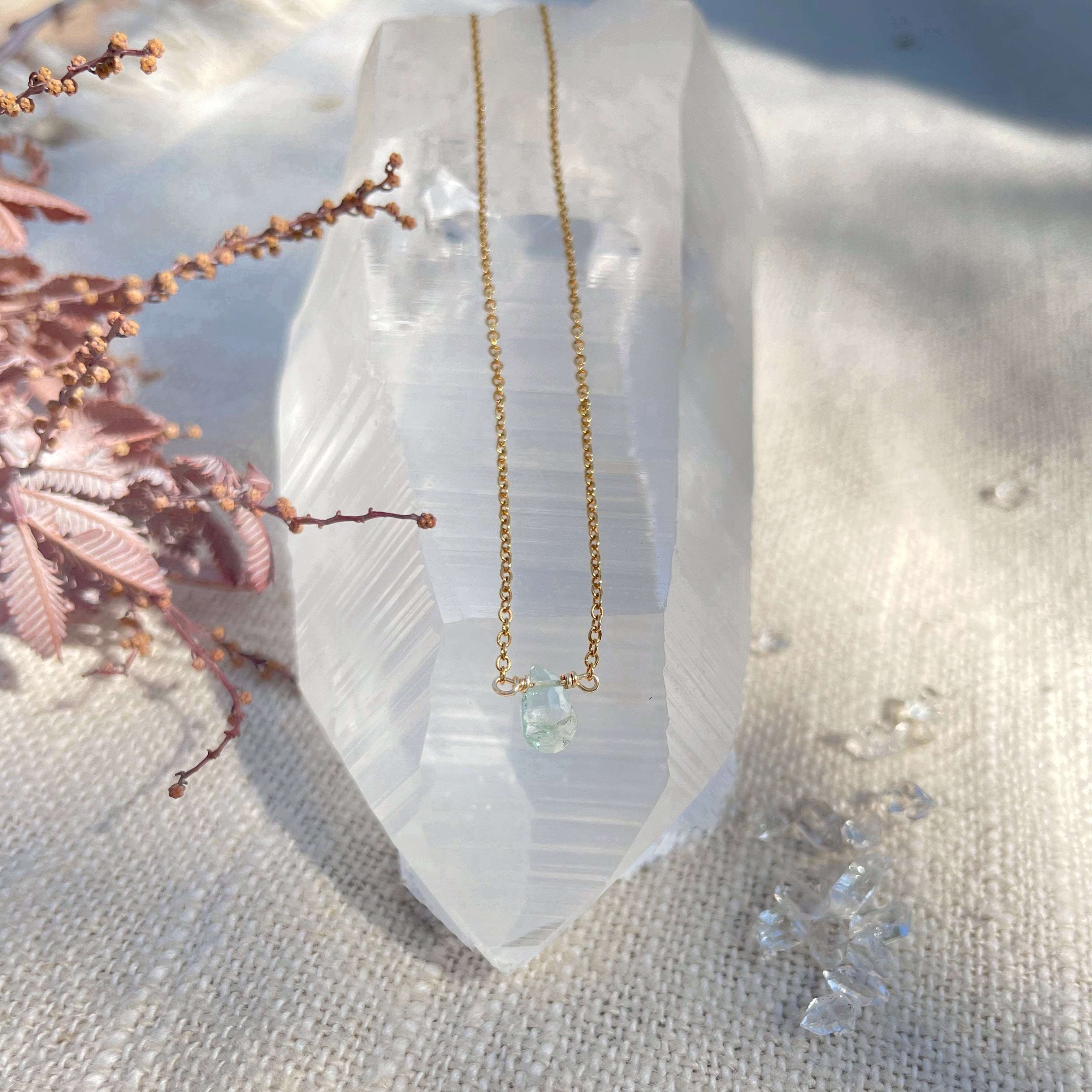 Collares de una gotita